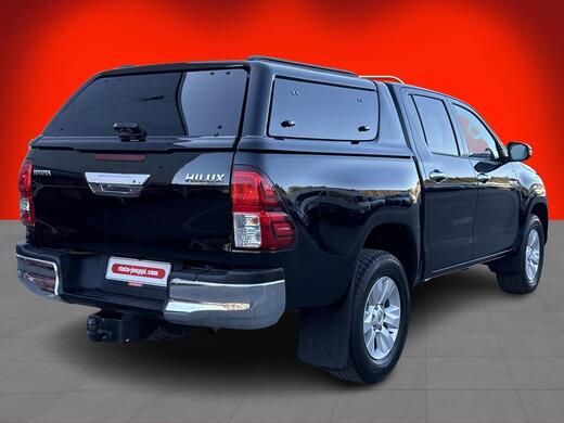 Toyota Hilux vaihtoauto