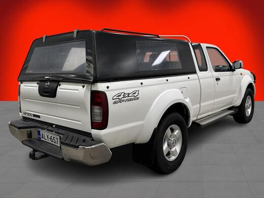Nissan NP300 vaihtoauto