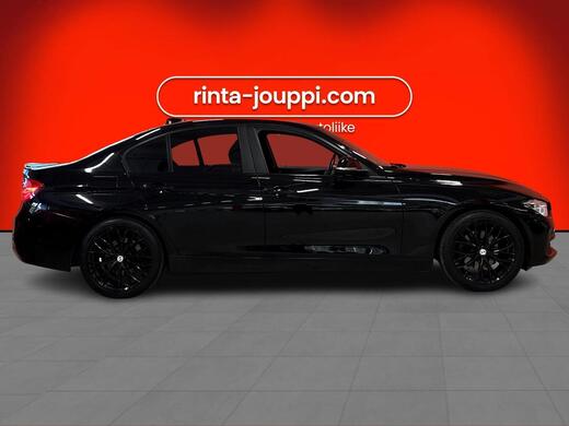 BMW 330 vaihtoauto