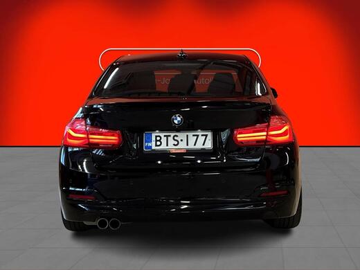 BMW 330 vaihtoauto