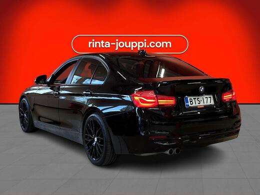 BMW 330 vaihtoauto
