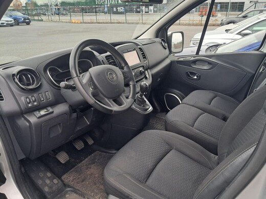Opel Vivaro vaihtoauto