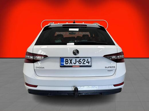 Skoda Superb vaihtoauto