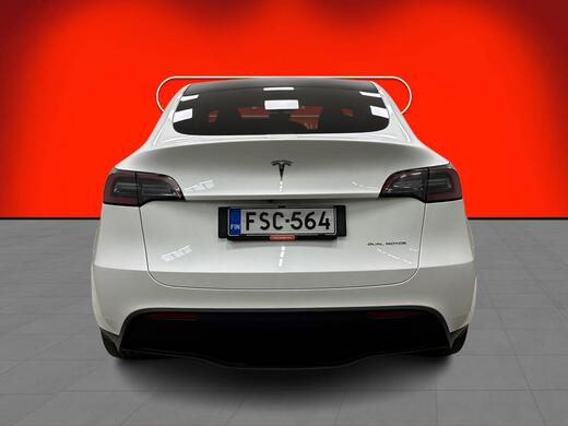 Tesla Model Y vaihtoauto