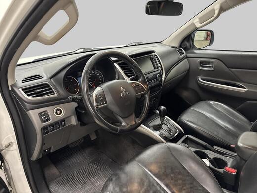 Mitsubishi L200 vaihtoauto