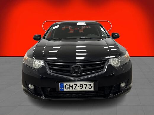 Honda Accord vaihtoauto