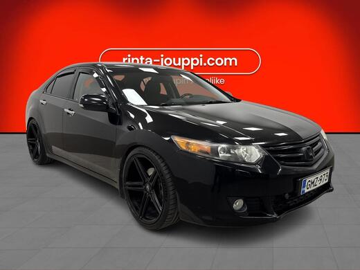 Honda Accord vaihtoauto