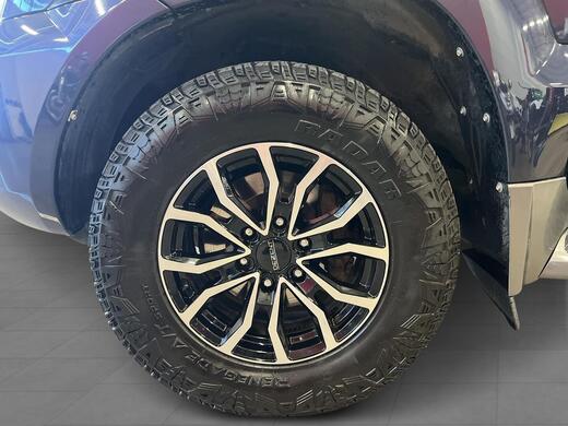 Toyota Land Cruiser vaihtoauto