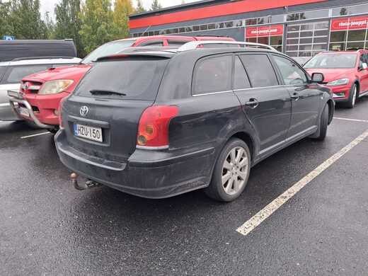 Toyota Avensis vaihtoauto