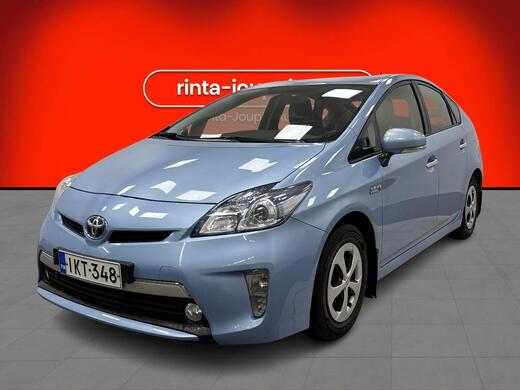 Toyota Prius PHEV vaihtoauto