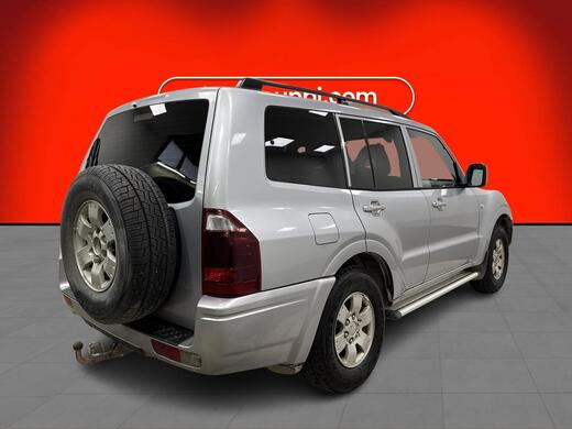 Mitsubishi Pajero vaihtoauto