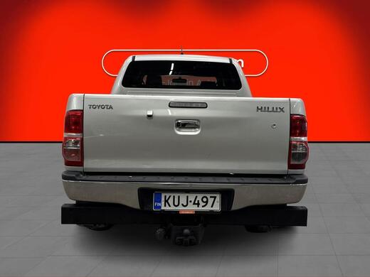 Toyota Hilux vaihtoauto