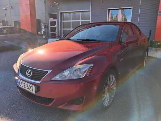 Lexus IS vaihtoauto