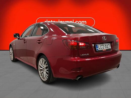 Lexus IS vaihtoauto