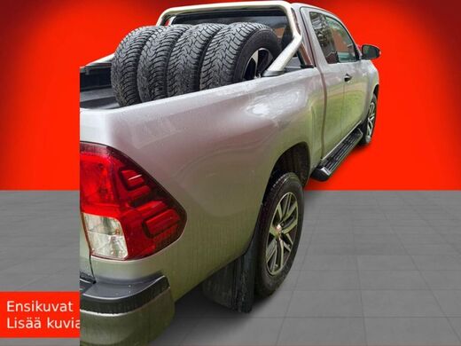 Toyota Hilux vaihtoauto