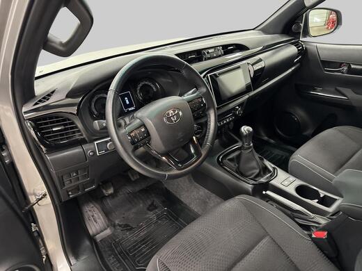 Toyota Hilux vaihtoauto