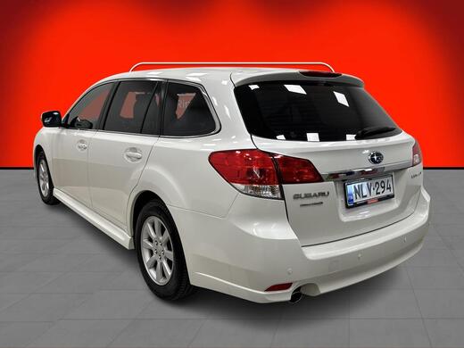 Subaru Legacy vaihtoauto