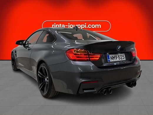 BMW M4 vaihtoauto
