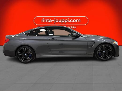 BMW M4 vaihtoauto