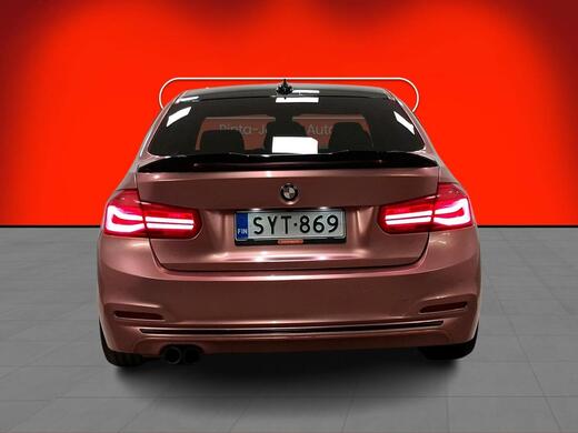 BMW 330 vaihtoauto
