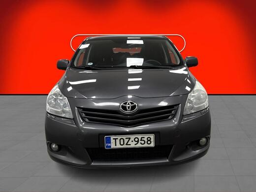 Toyota Verso vaihtoauto