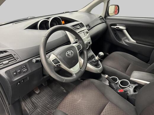 Toyota Verso vaihtoauto