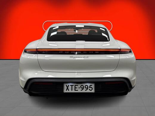 Porsche Taycan vaihtoauto