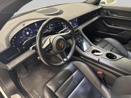 Porsche Taycan vaihtoauto
