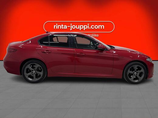 Alfa Romeo Giulia vaihtoauto