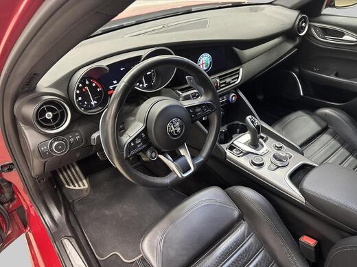 Alfa Romeo Giulia vaihtoauto