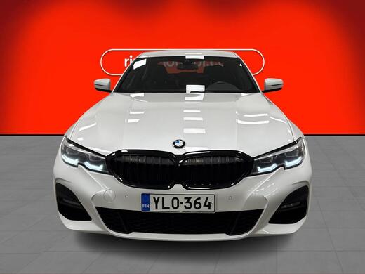 BMW 330 vaihtoauto