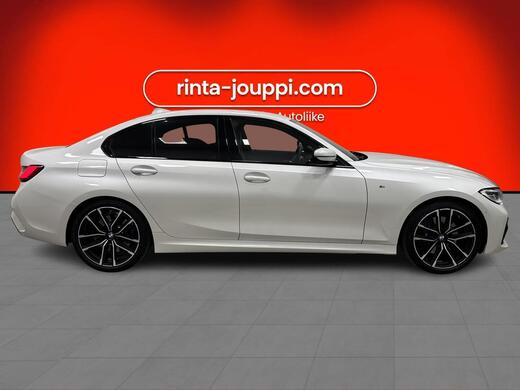 BMW 330 vaihtoauto