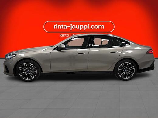 BMW i5 vaihtoauto