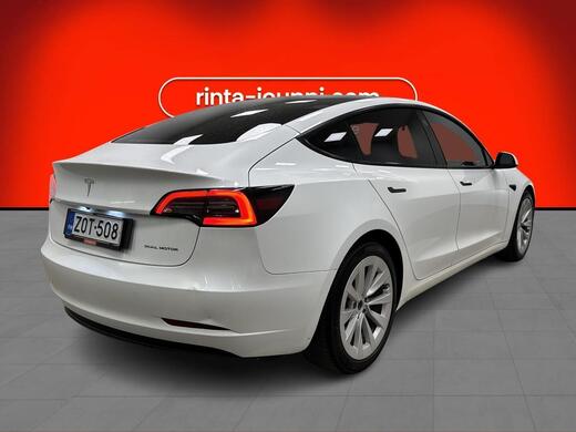 Tesla Model 3 vaihtoauto