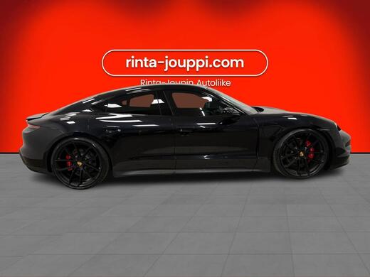 Porsche Taycan vaihtoauto