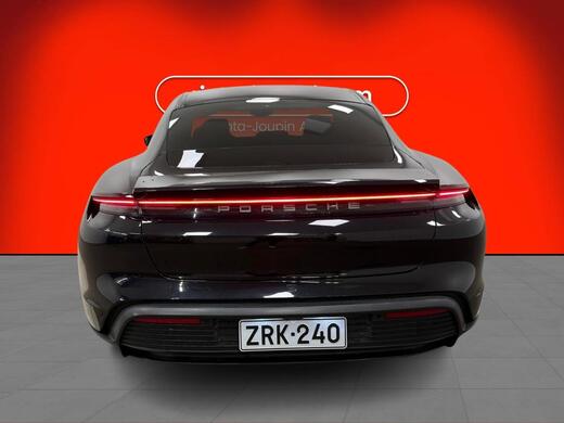 Porsche Taycan vaihtoauto