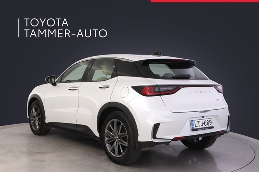 Lexus LBX vaihtoauto
