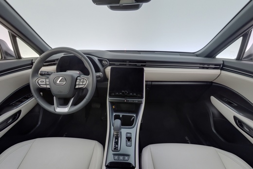 Lexus LBX vaihtoauto