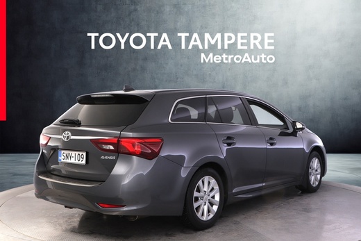 Toyota Avensis vaihtoauto