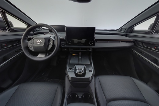 Toyota bZ4X vaihtoauto