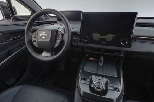 Toyota bZ4X vaihtoauto