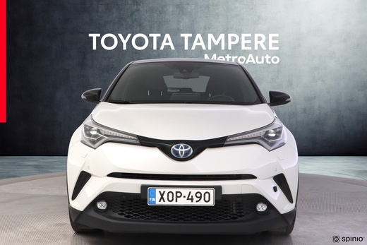 Toyota C-HR vaihtoauto