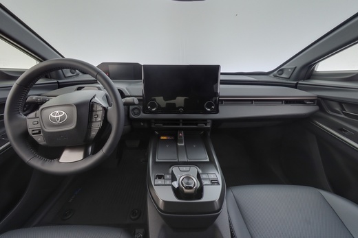 Toyota bZ4X vaihtoauto