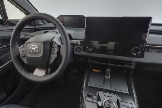 Toyota bZ4X vaihtoauto