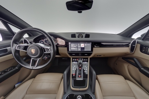 Porsche Cayenne vaihtoauto