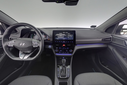 Hyundai IONIQ plug-in vaihtoauto