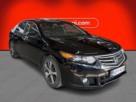 Honda Accord vaihtoauto