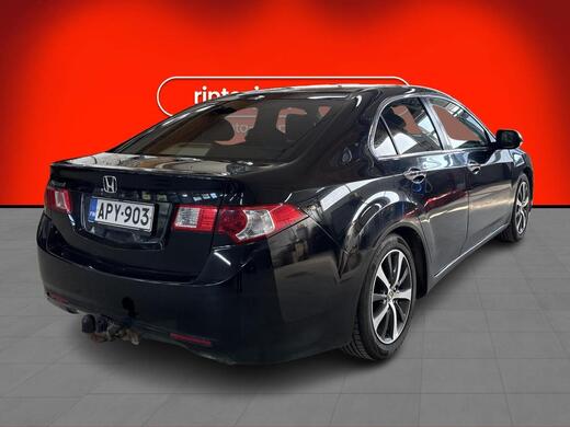 Honda Accord vaihtoauto