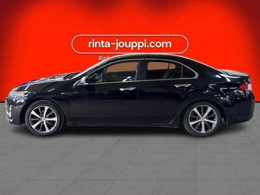 Honda Accord vaihtoauto