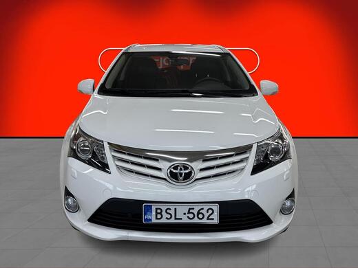 Toyota Avensis vaihtoauto